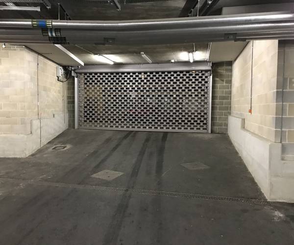 Parking on East Parkside, SE10
