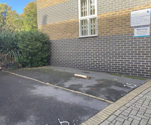 Parking on Cadogan Terrace, E9