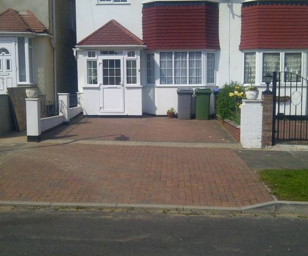 Parking on Tudor Court North, HA9