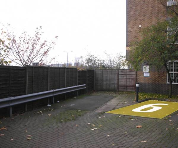 Parking on Cadogan Terrace, E9
