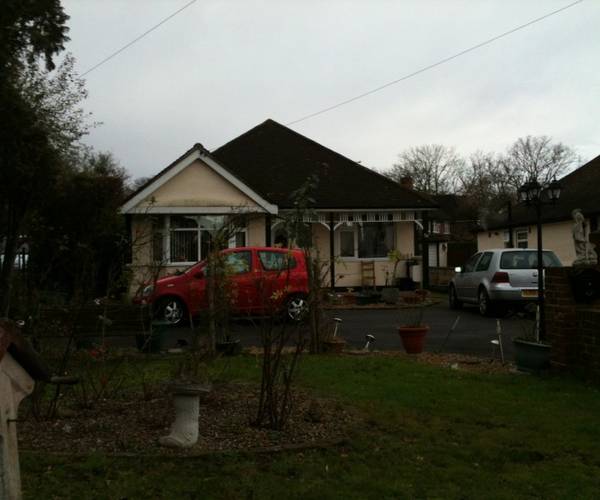 Gatwick Parking -5 minutes from the airport