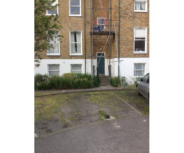 Car Park on Leigham Avenue, SW16