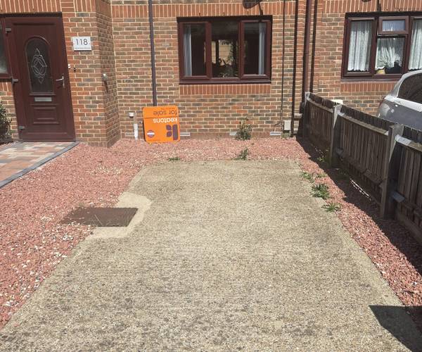 Parking on Henniker Road, E15