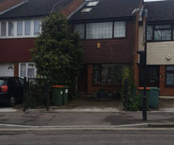 Parking on Katherine Road, E7