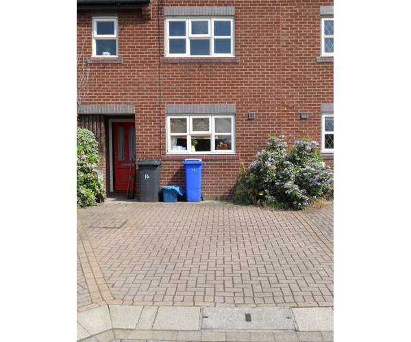 Parking on Crown Place, S2