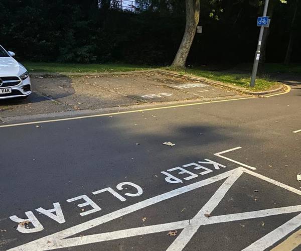 Parking on Nantes Close, SW18