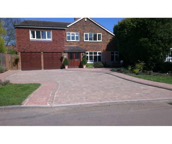 Parking on Cage End, CM22