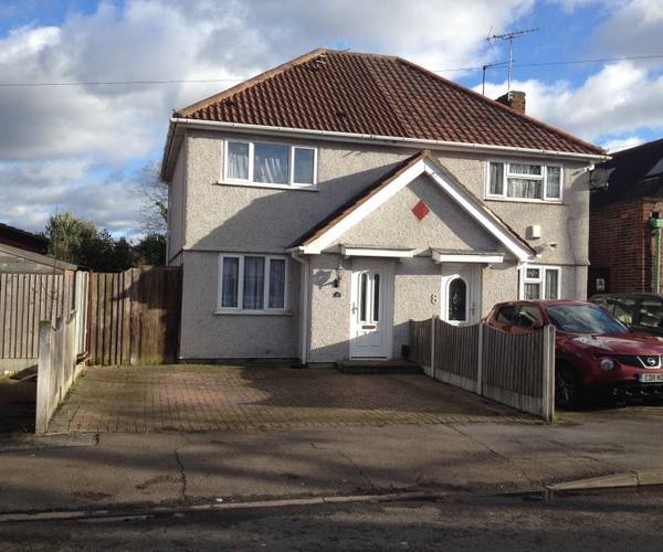 Clayton Road, RM7