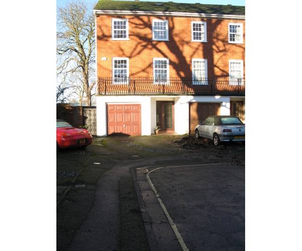 Parking on Lenton Rise, TW9