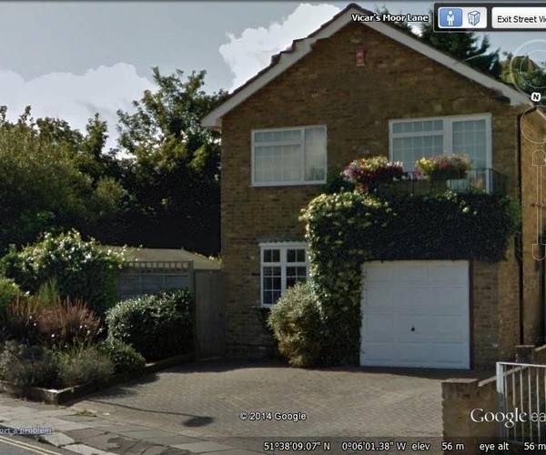 Parking on Vicars Moor Lane, N21