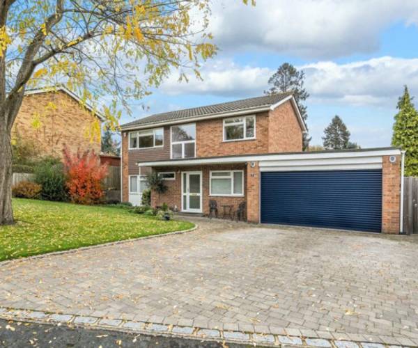 Southcote, GU21
