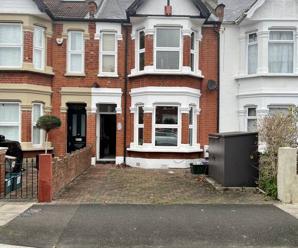 Cavendish Road, SW19
