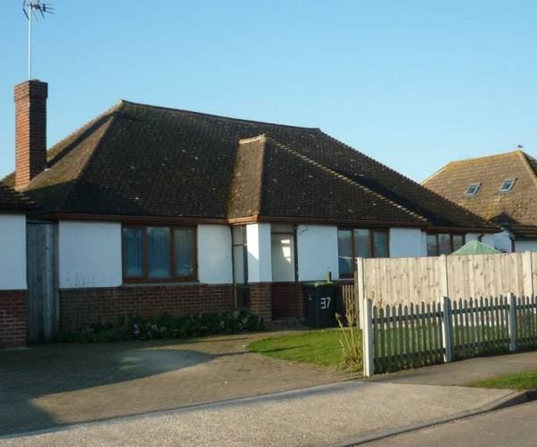 Parking on Saddleton Road, CT5