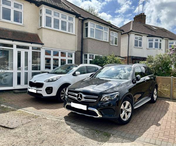 Kneller Gardens, TW7