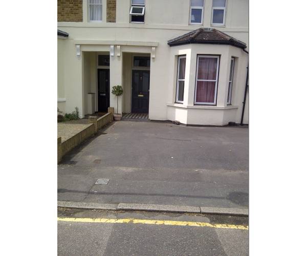 Parking on Park Grove, BR1