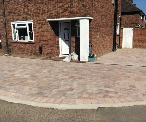 Bedfont Close, TW14