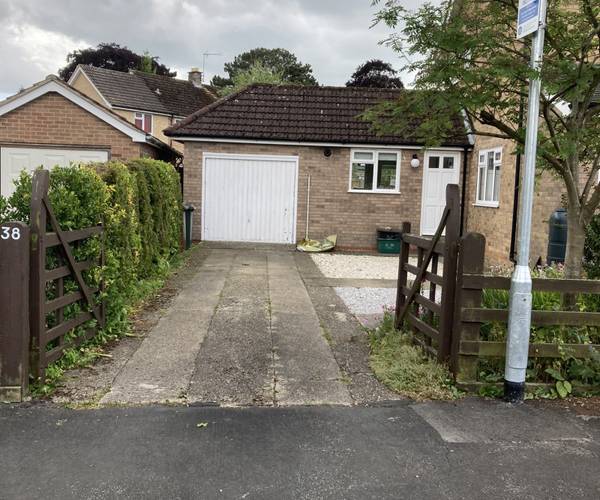 Middlecave Drive, YO17