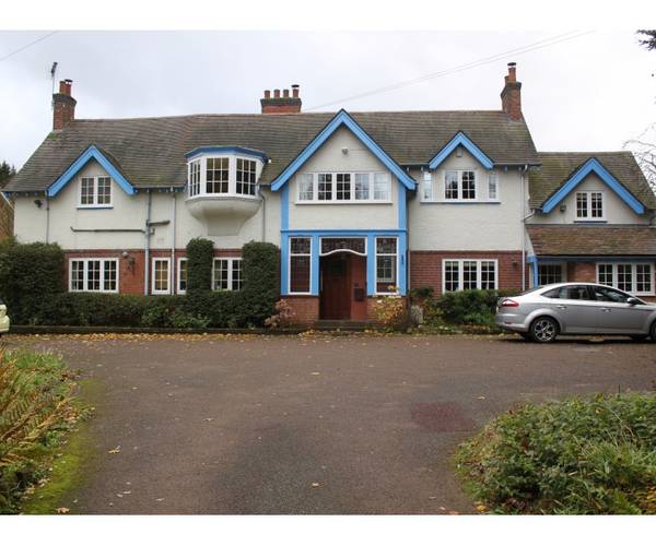 Parking on Warwick Road, B91