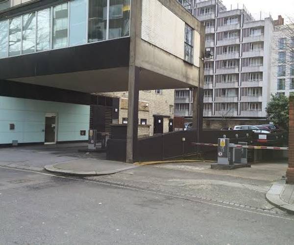 Thistle Hotel Kensington Gardens Car Park