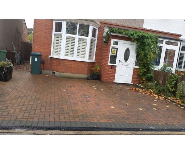 Parking on Camberley Avenue, SW20