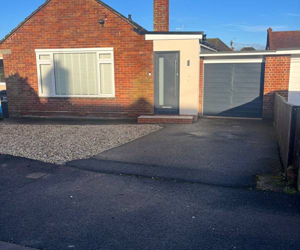 Parking on Manor Orchard, TA1