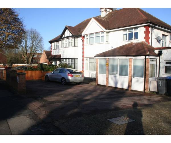 Driveway in Oakington Avenue, HA9