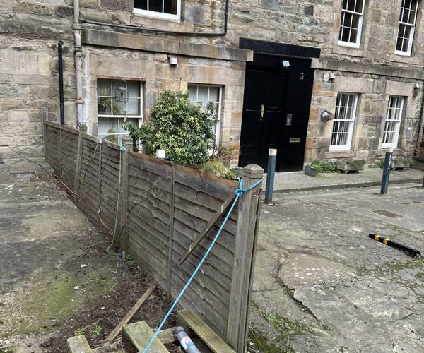 Parking on Greenside End, EH1