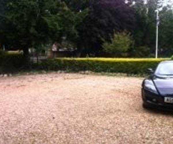 Private driveway on Thorpe Road, PE3