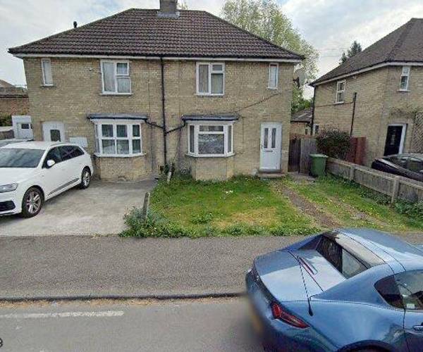 Stretten Avenue, CB4