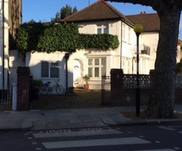 Parking on St. Quintin Avenue, W10