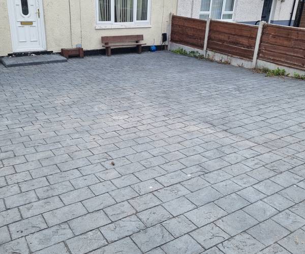Parking on Maltby Road, M23