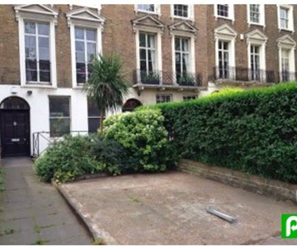 Parking on City Road, EC1V