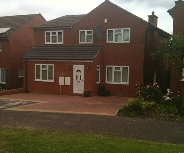 Parking on Shetland Close, B16