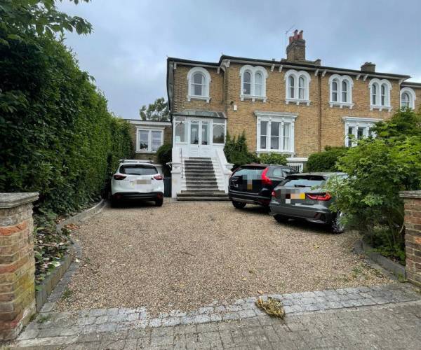 Parking on Lancaster Avenue, SE27