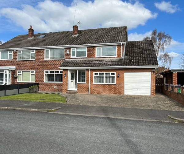 Gresty Avenue, M22
