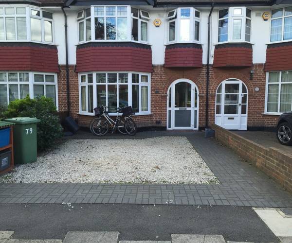 Parking on Heathfield North, TW2