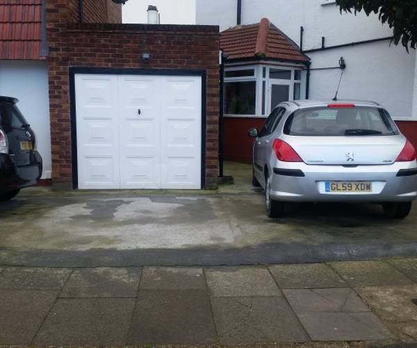 Parking on Tiverton Road, N18