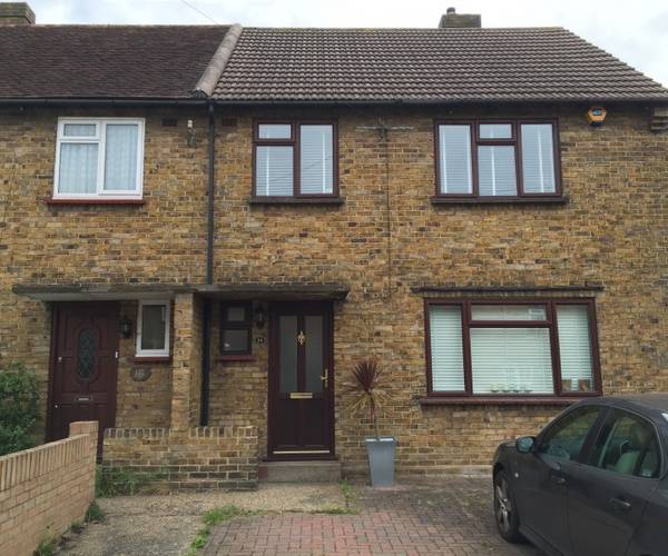 Parking on Cuxton Close, DA6