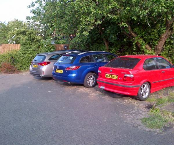 Parking on access behind Vaughan Road, HA1