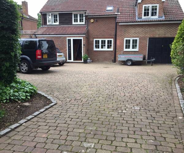 Parking on Woodend Drive, SL5