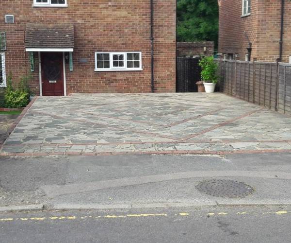 Parking on The Crescent, RH6
