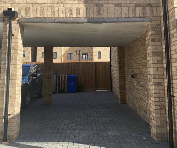 Leete Drive, CO1