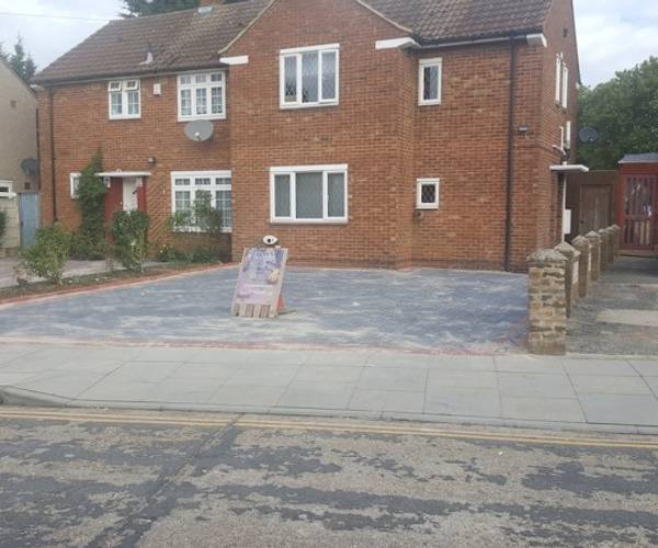 Parking on Sussex Crescent, UB5