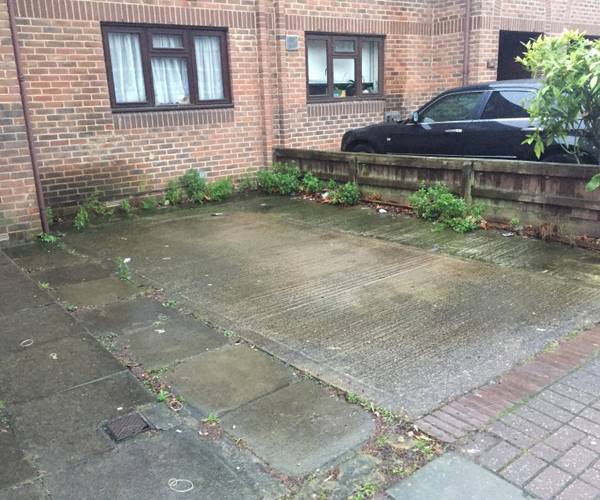 Parking on Henniker Road, E15