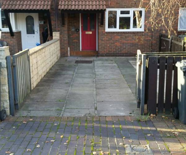 Parking on Greenham Close, SE1