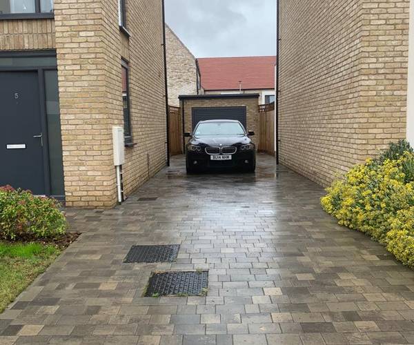 Parking on Limes Avenue, EN8