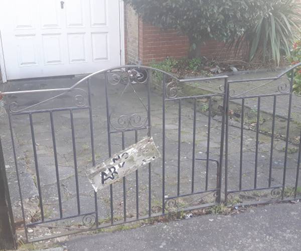 Parking on Ecclesbourne Gardens, N13