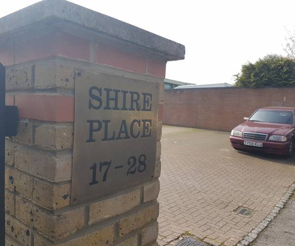 Parking on The Ham, TW8