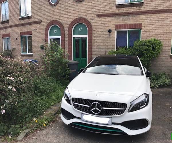 Parking on Wellington Crescent, DE1