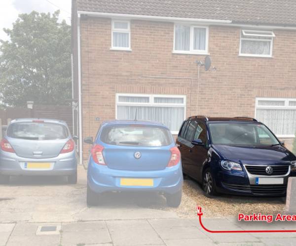 Parking on Lalleford Road, LU2